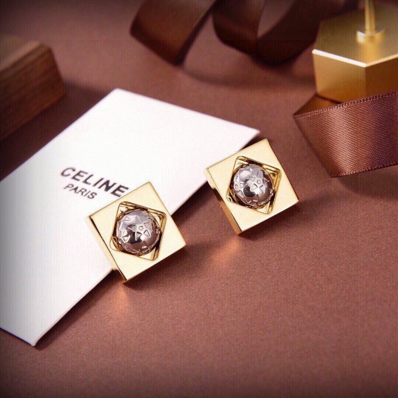 Ce**e earrings